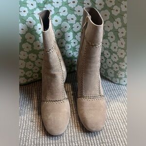 SilentD Story suede boots in sz41